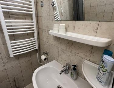 Standard Single Room with Shower