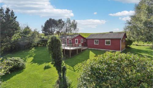 Three-Bedroom Holiday Home 
