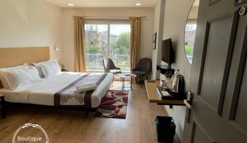 Deluxe Double Room with Balcony