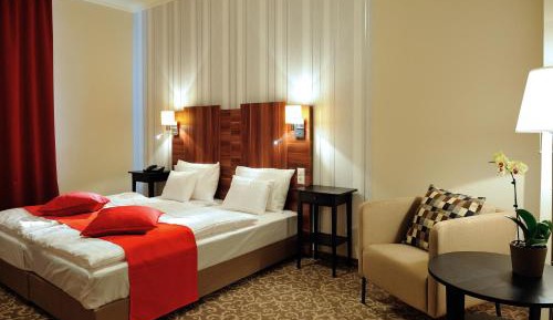 Deluxe Double Room with Shower