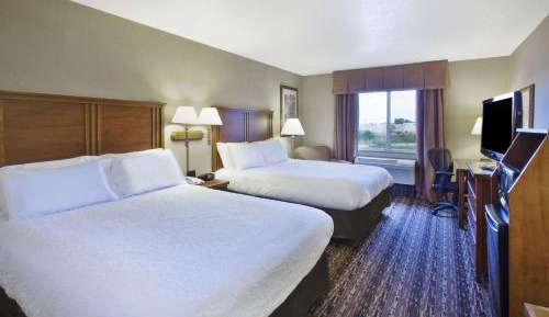 Queen Room with Two Queen Beds - Non-Smoking