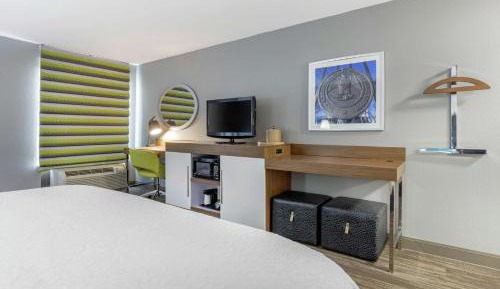 King Room with Sofa Bed - Non-Smoking