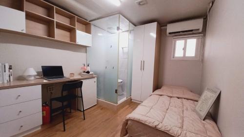 Single Room with Private Bathroom