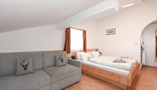 Deluxe Double Room with Extra Bed