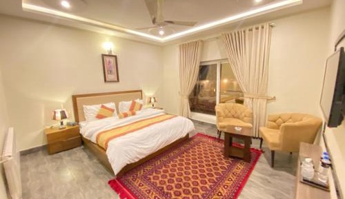 Double Room with Private Bathroom