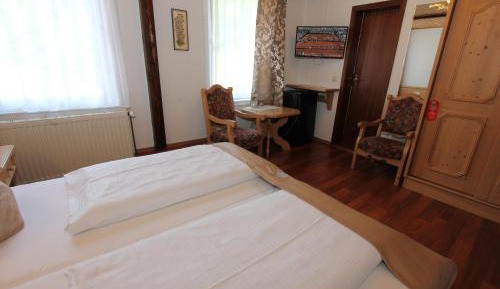 Single Room with Private Bathroom