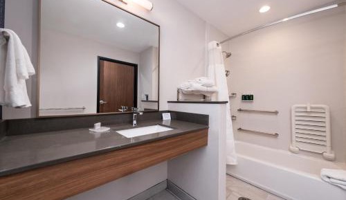 King Room - Hearing Accessible