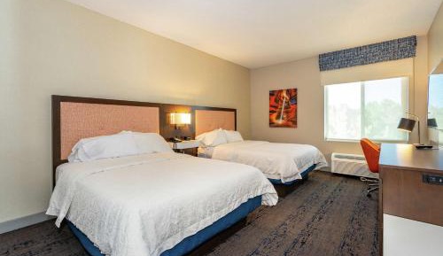 Room with Two Queen Beds - Non-Smoking