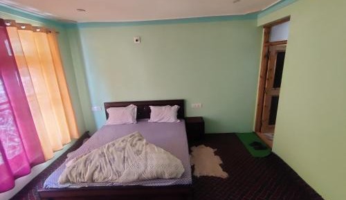 Double Room with Shared Bathroom