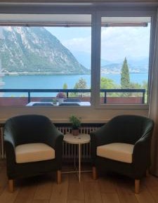 Apartment with Lake View