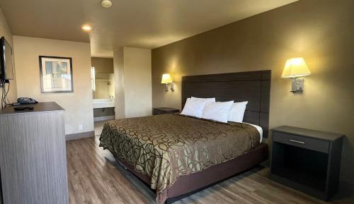 King Room - Non-Smoking