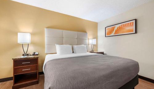 King Room with Accessible Tub - Disability Access/Non-Smoking