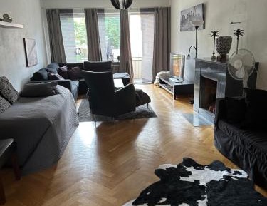  One-Bedroom Apartment with Balcony