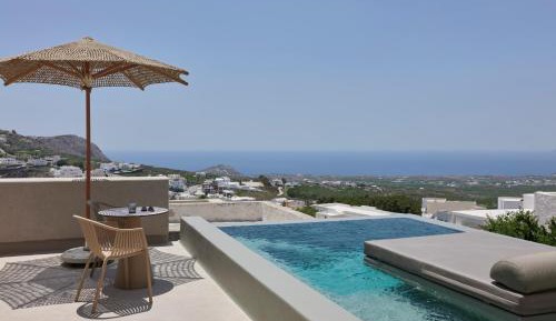 Master Suite Sea View with Heated Pool