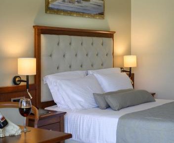 Twin Room with Side Sea View
