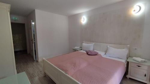 King Room with Balcony