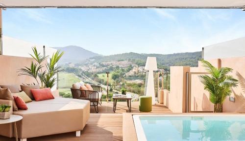 Penthouse Junior Suite with Plunge Pool