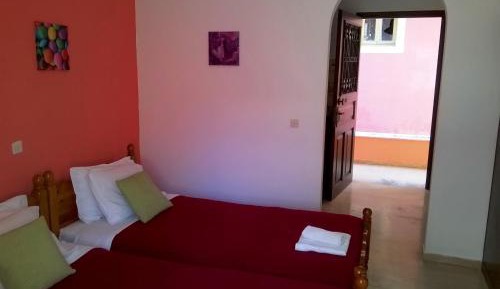 Twin Studio (2 Adults)