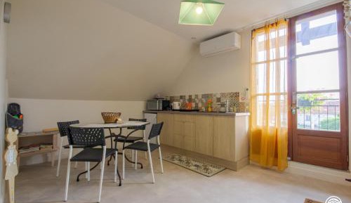 One-Bedroom Family Room