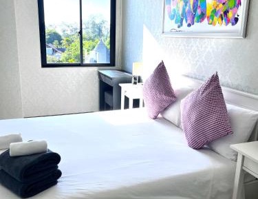 Apartment with Garden View