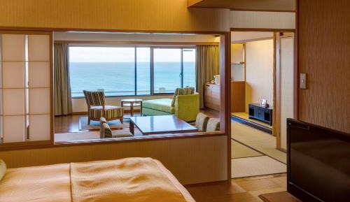 Deluxe Twin Room with Sea View