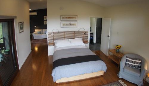 Queen Room with Garden View