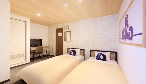 Twin Room with Private Bathroom