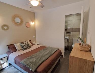 Double Room with Private Bathroom