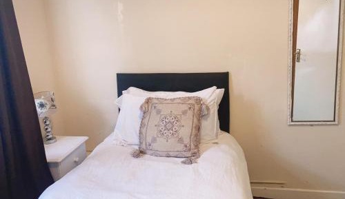 Single Room with Private Bathroom