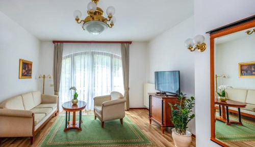 Suite (2 Adults)