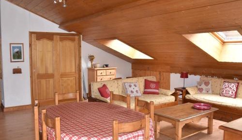 Apartment (6 Adults)