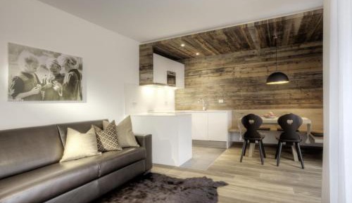 Large One-Bedroom Apartment