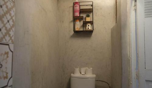Standard Twin Room with Shared Bathroom