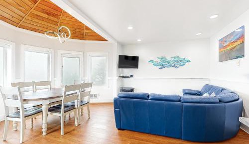 seven bedroom holiday home 
