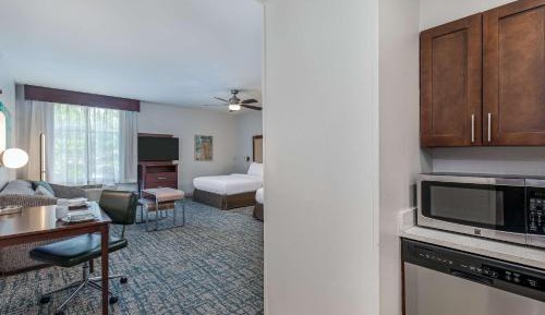 Queen Studio with Two Queen Beds - Hearing Accessible