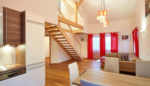 Luxury Two-Bedroom Apartment with Terrace