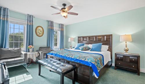 Deluxe King Suite