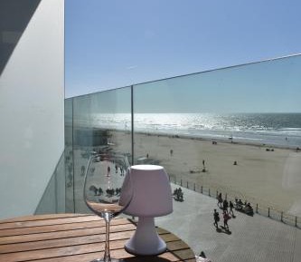 Studio with Sea View