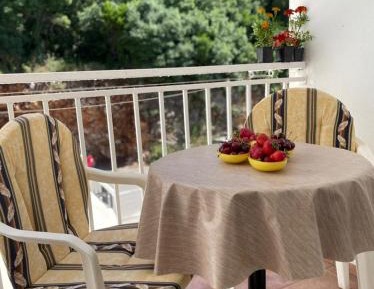 Studio with Balcony