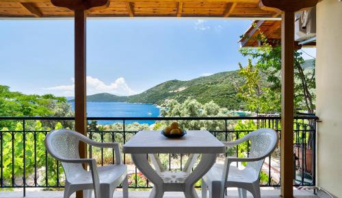 Superior One-Bedroom Apartment with Balcony
