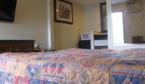 Queen Room - Disability Access