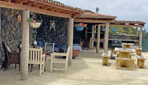 Two-Bedroom Apartment with Terrace and Sea View