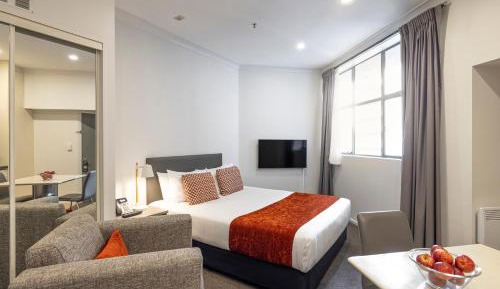 King Studio Apartment