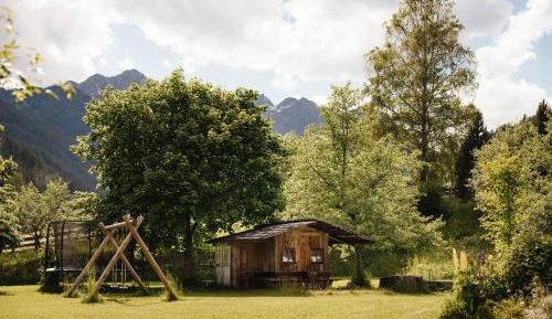 Two-Bedroom Apartment with Mountain View