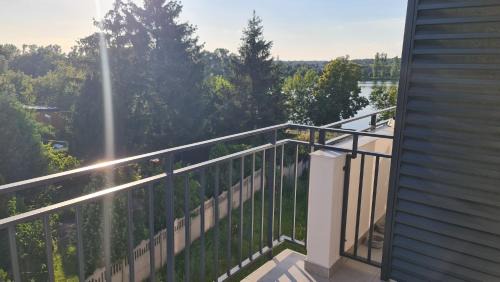 One-Bedroom Apartment with Balcony