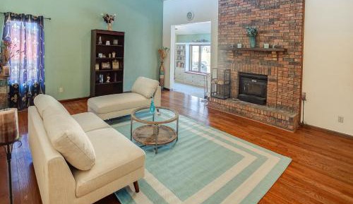 Four-Bedroom Holiday Home