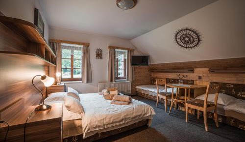 Classic Quadruple Room