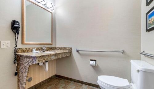 King Room - Accessible/Non-Smoking