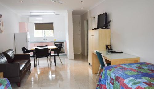 Deluxe Family Suite