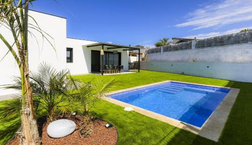 Villa with Private Pool